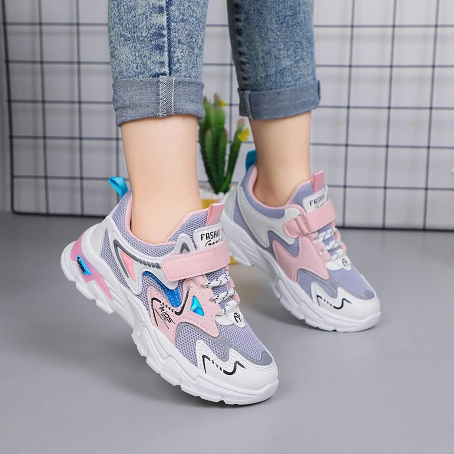Boys Girls Sneakers, Kids Tennis Shoes for Walking/Running Lightweight Breathable Gym Shoes Outdoor Hiking Sports