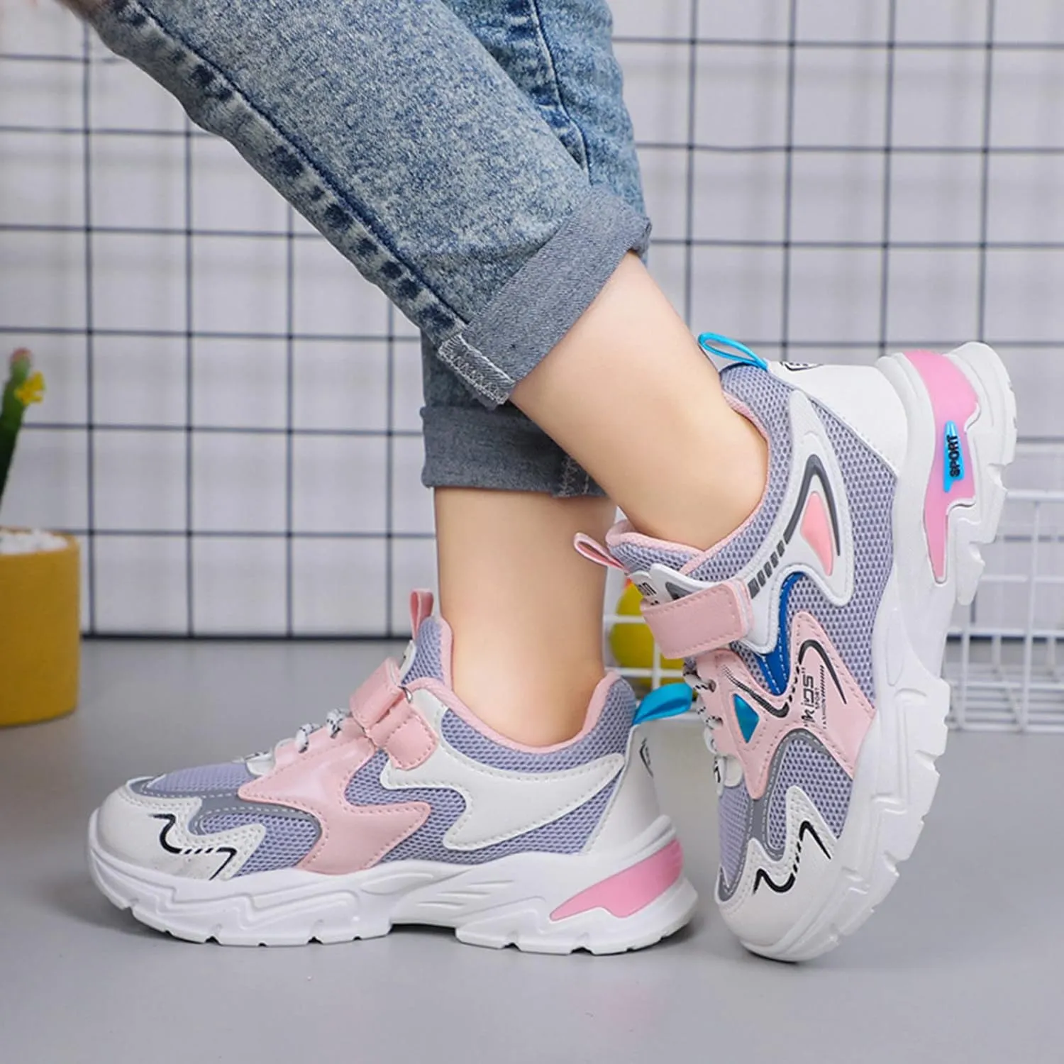 Boys Girls Sneakers, Kids Tennis Shoes for Walking/Running Lightweight Breathable Gym Shoes Outdoor Hiking Sports