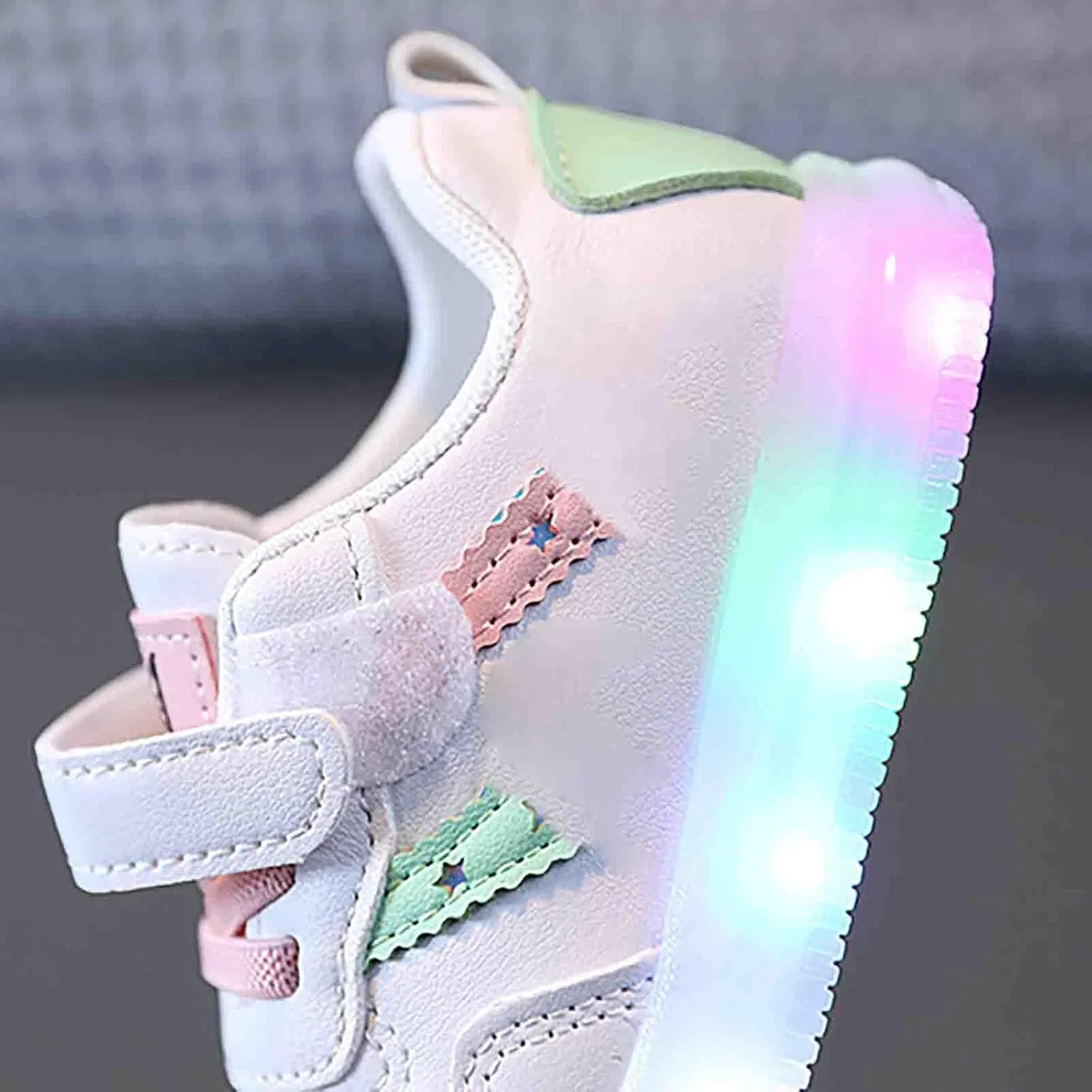 Children's Light Up Shoes Kid Luminous Flashing Casual Shoes Toddler Non Slip Running Shoes Infant Walking Shoes