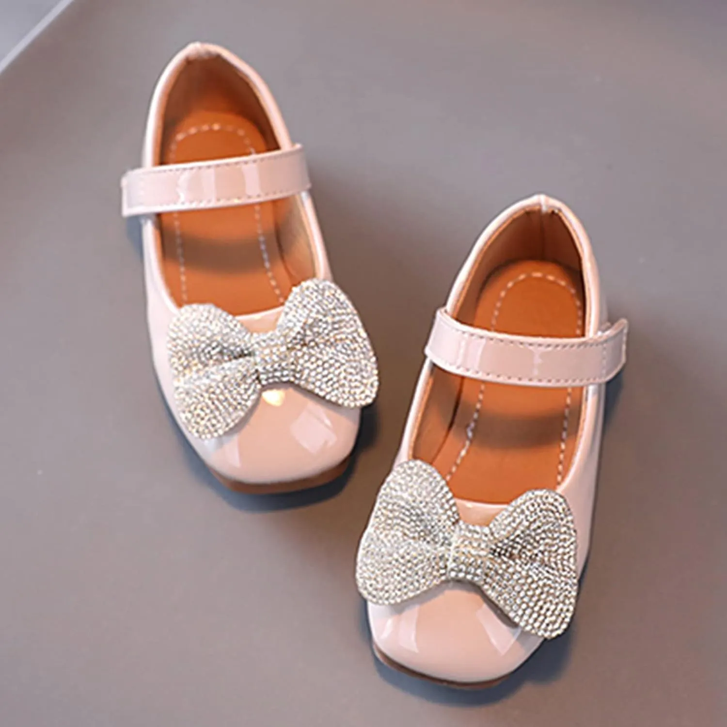 EnJoCho Toddler Walking Shoes Summer And Autumn Fashion Girls Casual Shoes Bow Rhinestones Flat Bottom Dress Shoes