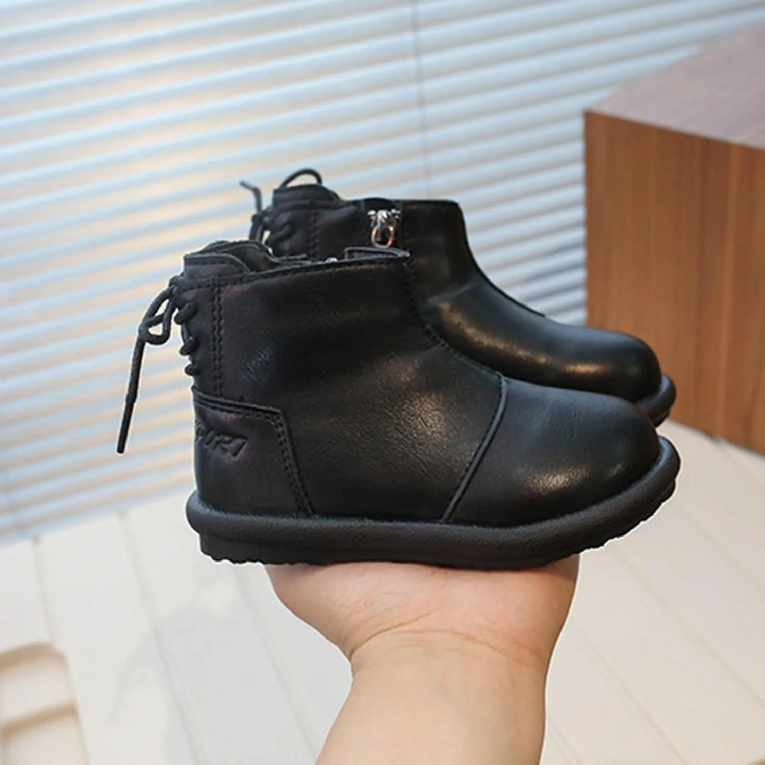 Girls Toddler High Top First Walking Shoes Lightweight Non-Slip Soft Soles Leather First Step Sneakers Ankle Boot
