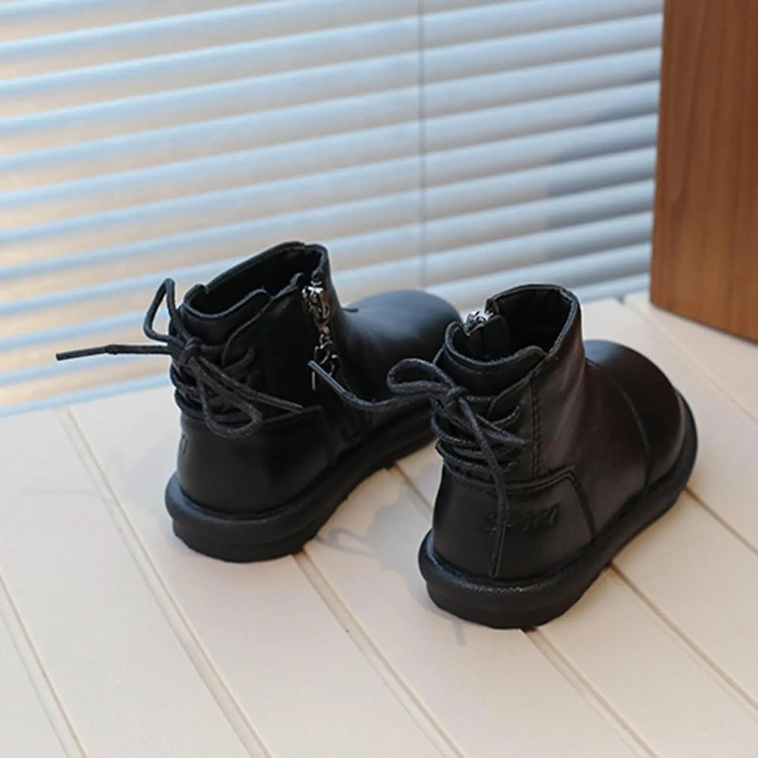 Girls Toddler High Top First Walking Shoes Lightweight Non-Slip Soft Soles Leather First Step Sneakers Ankle Boot