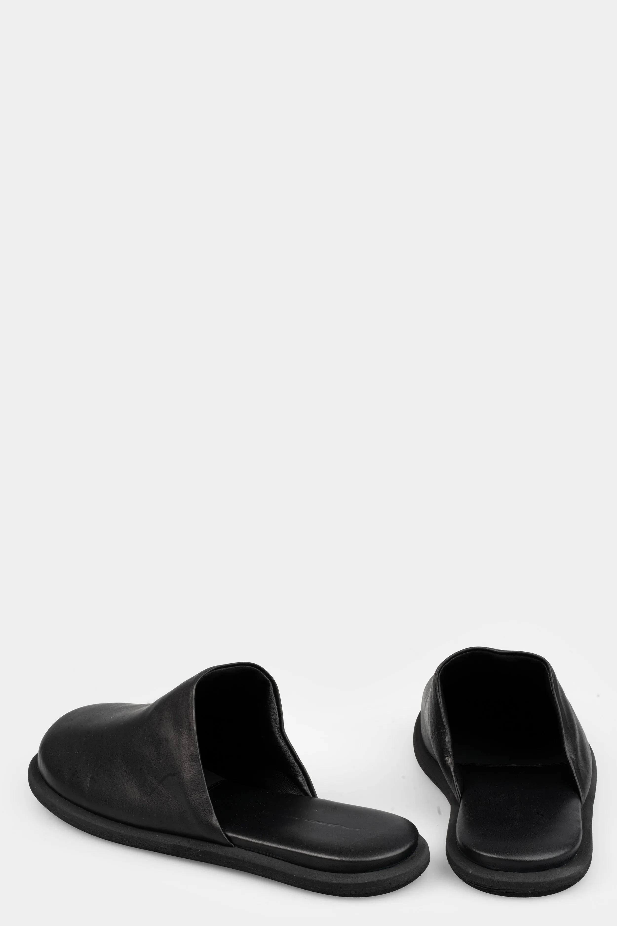 Leather slipper