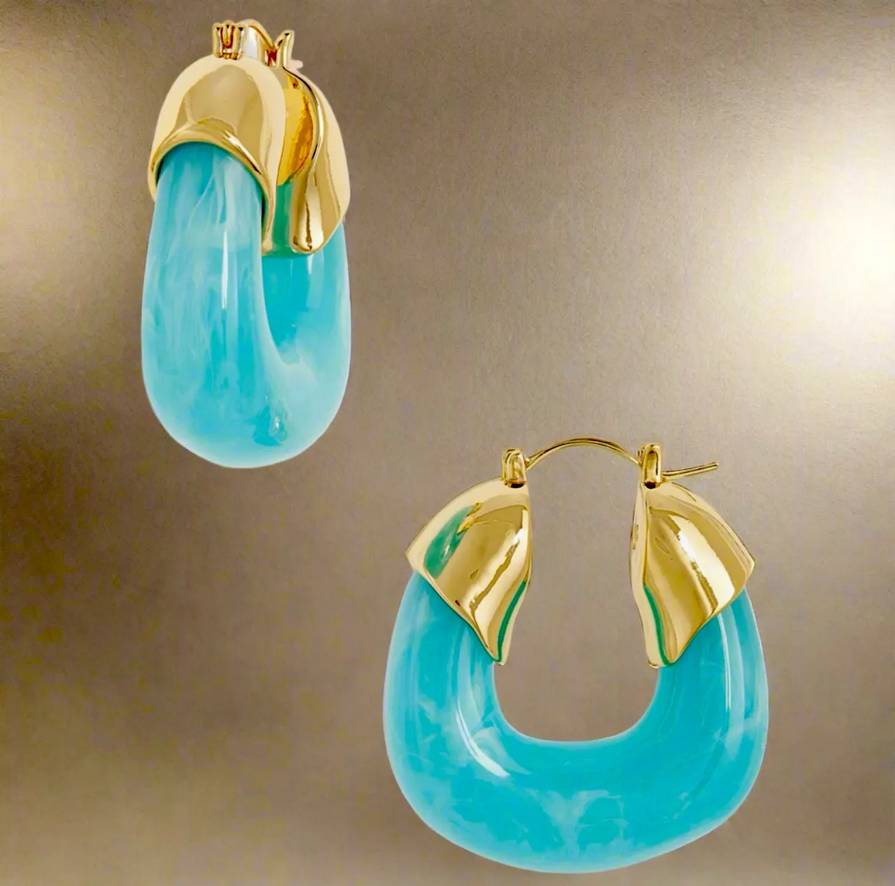 Lizzie Fortunato Women's Blue Gold Organic Hoop Earrings