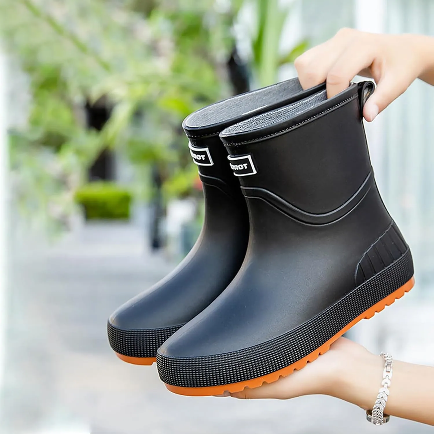 Rain Boots for Women Waterproof Anti-Slipping Rain Boots Garden Shoes Outdoor Work Boot for Hunting Gardening Farming