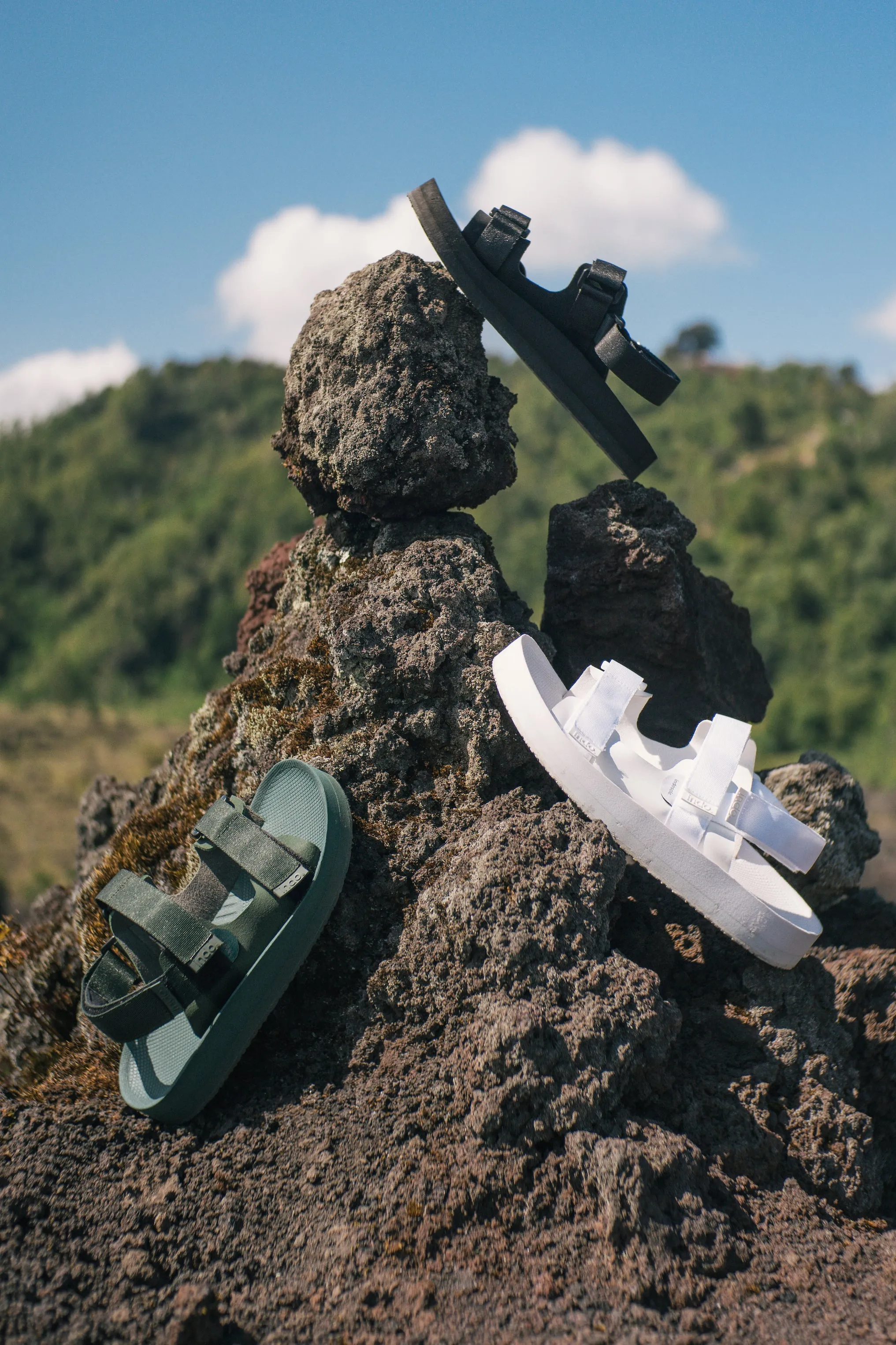 Women's Adventurer Sandals Black