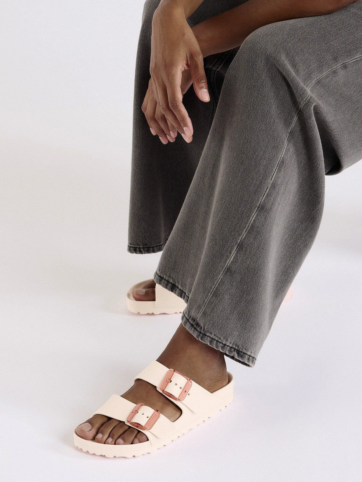 WOMENS BIRKENSTOCK ARIZONA STEALTH EVA SANDALS - LIGHT ROSE